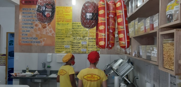 Dinda - Bolos e Frios